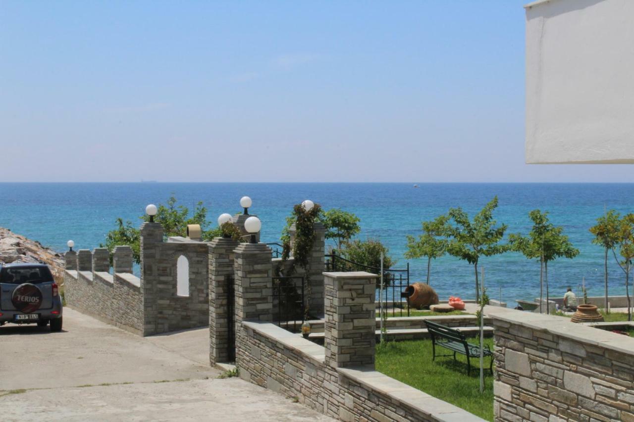 Kordela Studios Nea Skioni Bagian luar foto